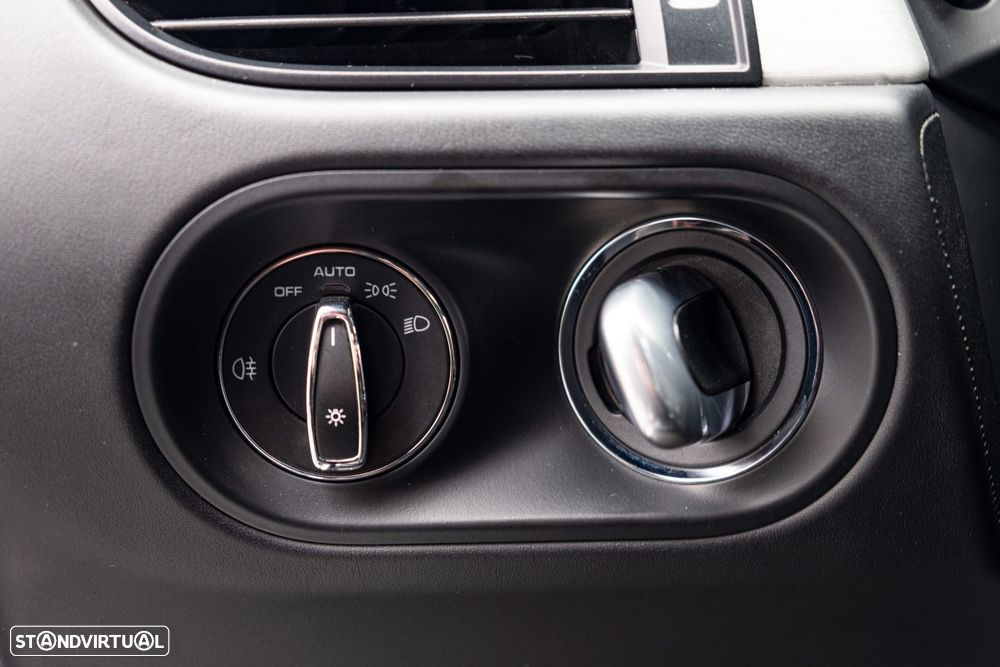 Porsche Macan Turbo - 19