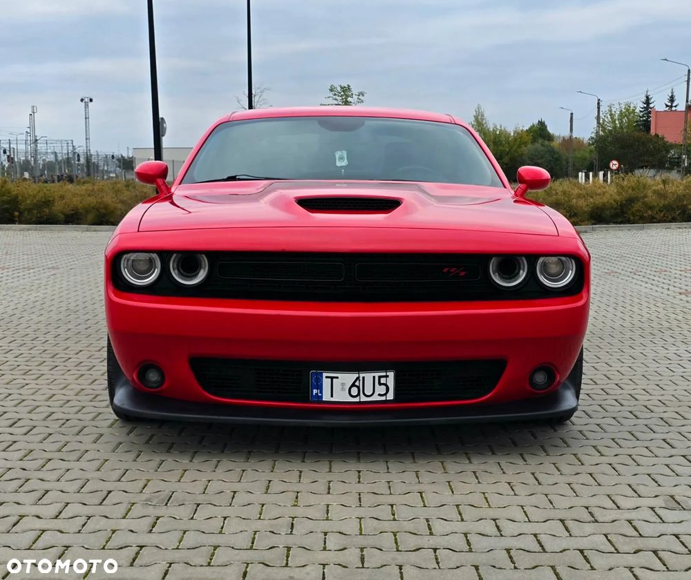 Dodge Challenger ver-5-7-r-t - 2