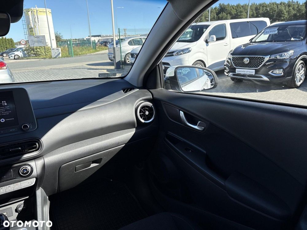 Hyundai Kona - 12