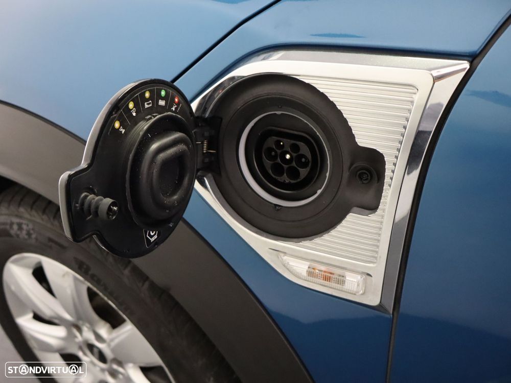 MINI Countryman Cooper SE ALL4 Auto - 8