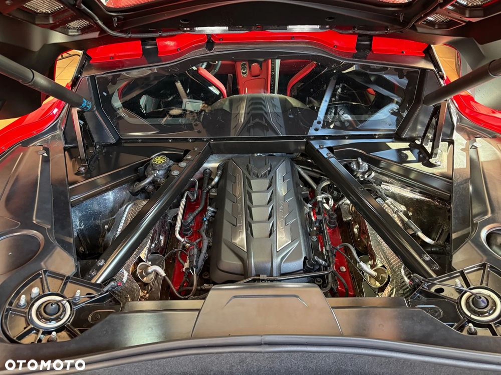 Chevrolet Corvette - 17