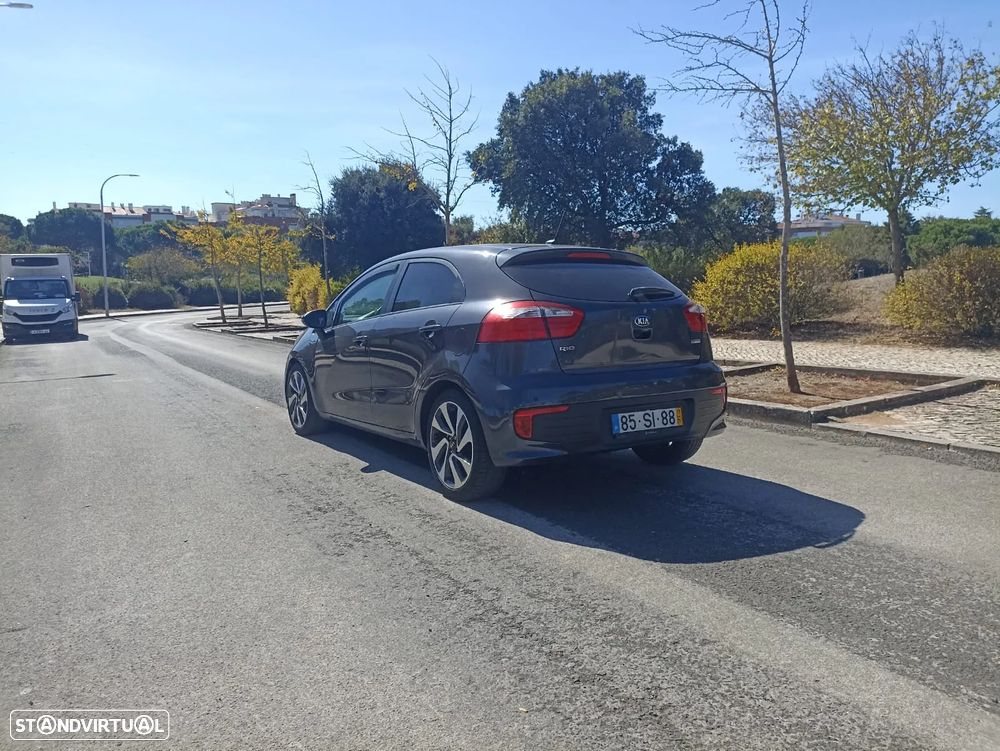 Kia Rio - 9