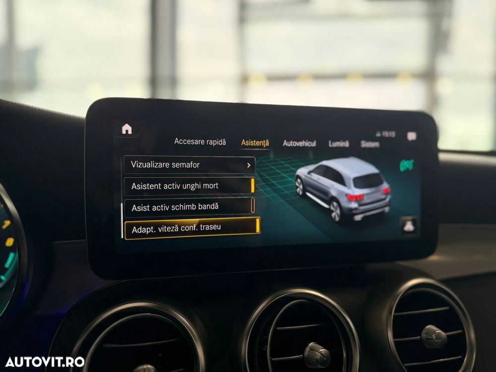 Mercedes-Benz GLC 300 e 4Matic 9G-TRONIC - 26