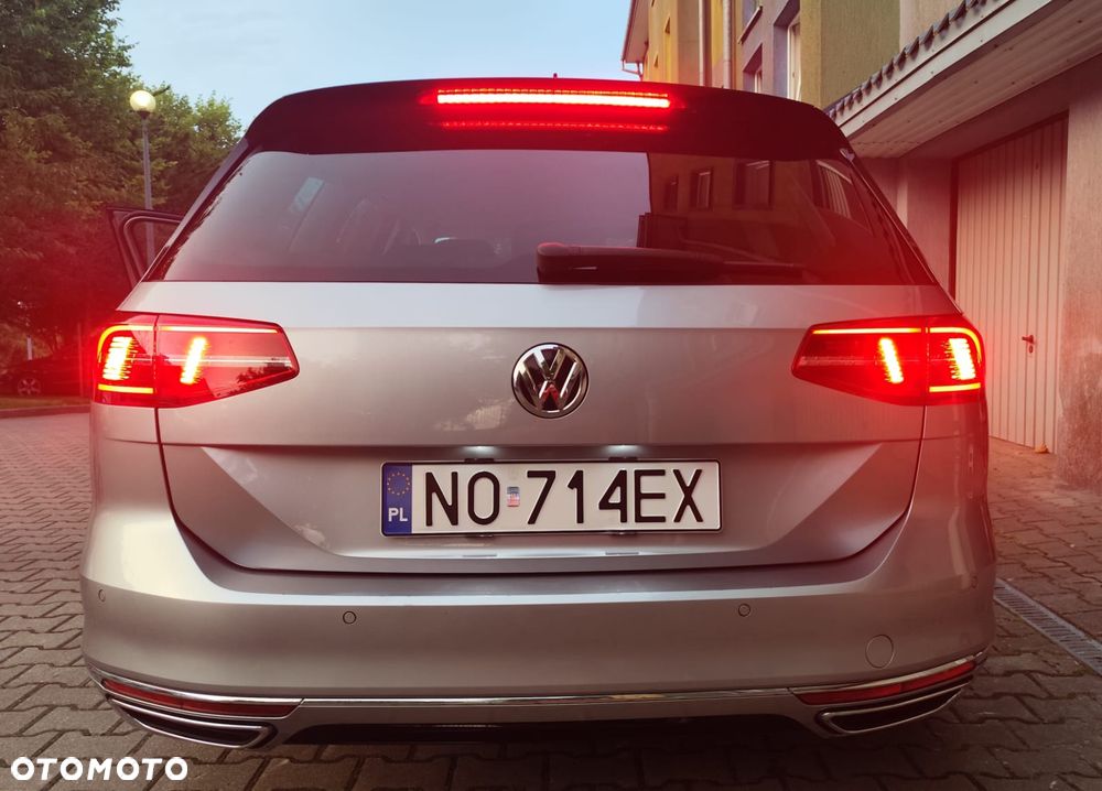 Volkswagen Passat 2.0 TDI SCR DSG Comfortline - 6