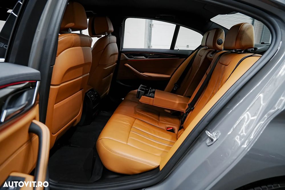 BMW Seria 5 530i Aut. Luxury Line - 4