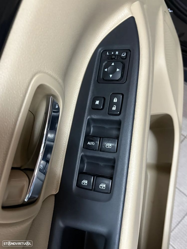 Mitsubishi Outlander 2.2 DI-D Intense Black Edition - 20