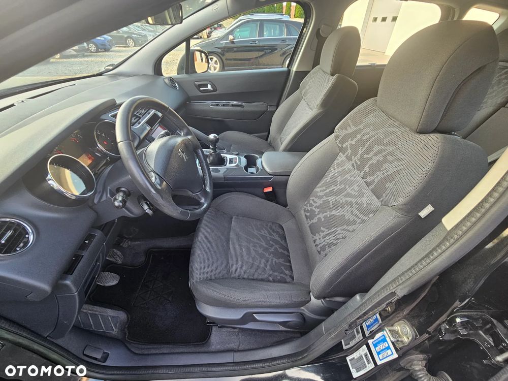 Peugeot 3008 1.6 HDi Premium - 23