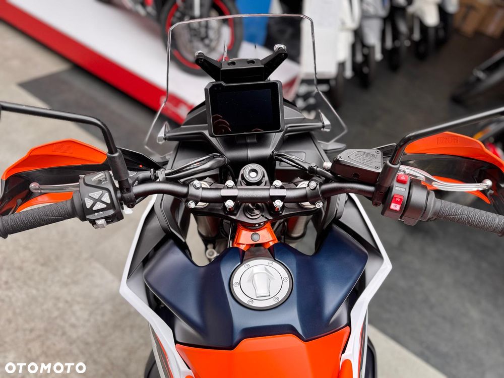 KTM Adventure - 7