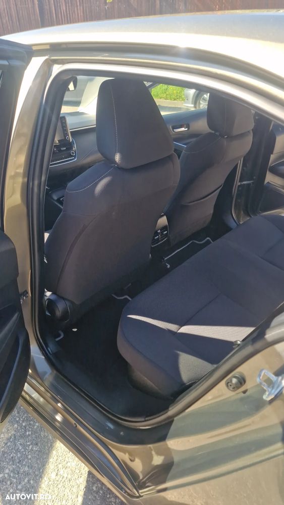 Toyota Corolla 1.8 HSD Business - 14