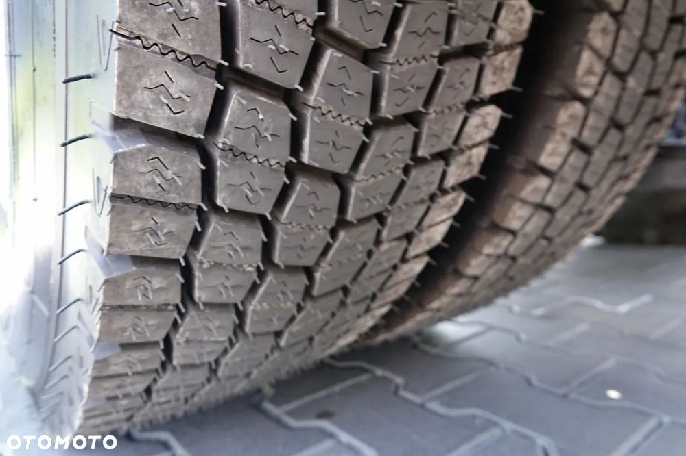 Volvo FH 500 / NISKA KABINA / PO ZŁOTYM KONTRAKCIE SERWISOWYM / OPONY 100% - 19