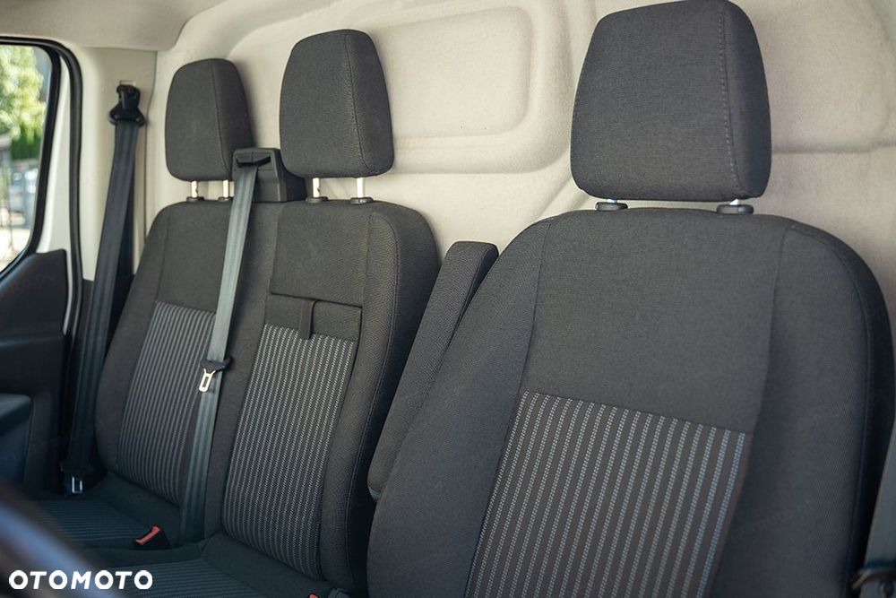 Ford Transit Custom - 13