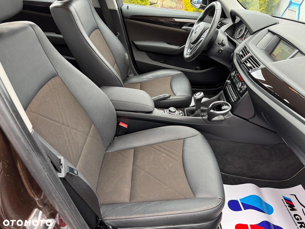 BMW X1 sDrive18i xLine - 38