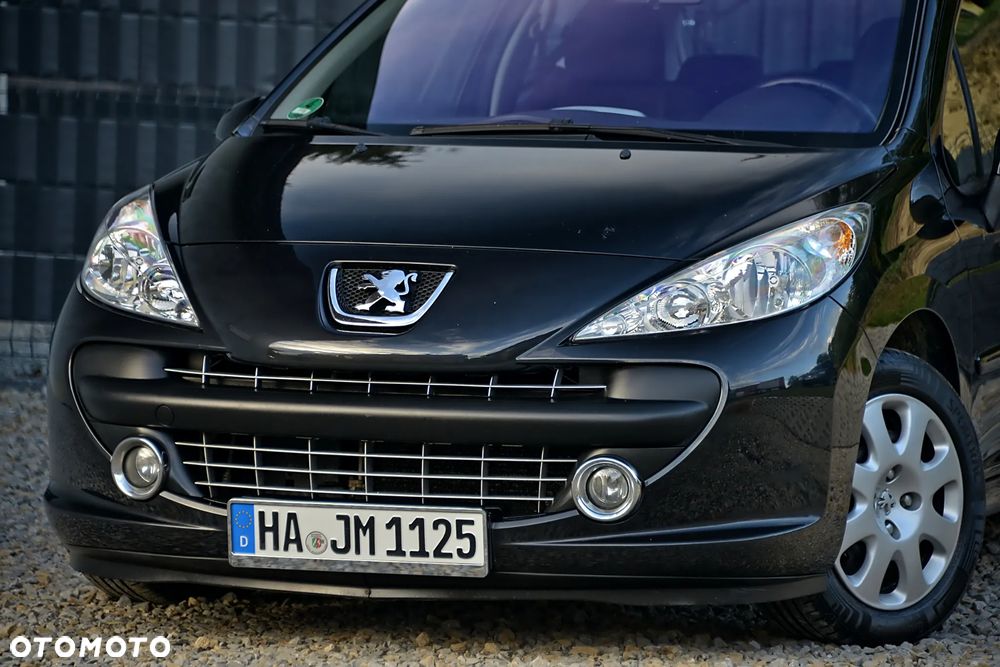 Peugeot 207 - 11