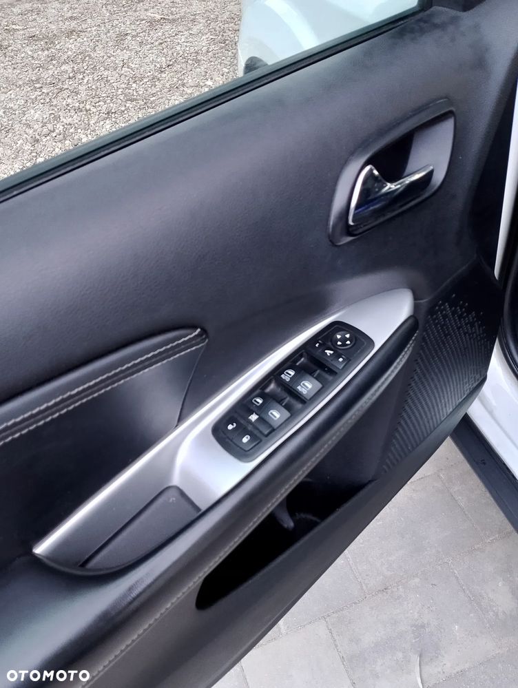 Fiat Freemont 2.0 Multijet Lounge AWD - 34
