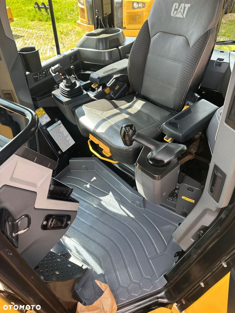 Caterpillar D5 LGP nowy model D6 D4 cat system - 19