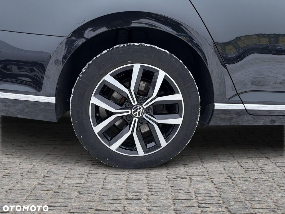 Volkswagen Passat - 20