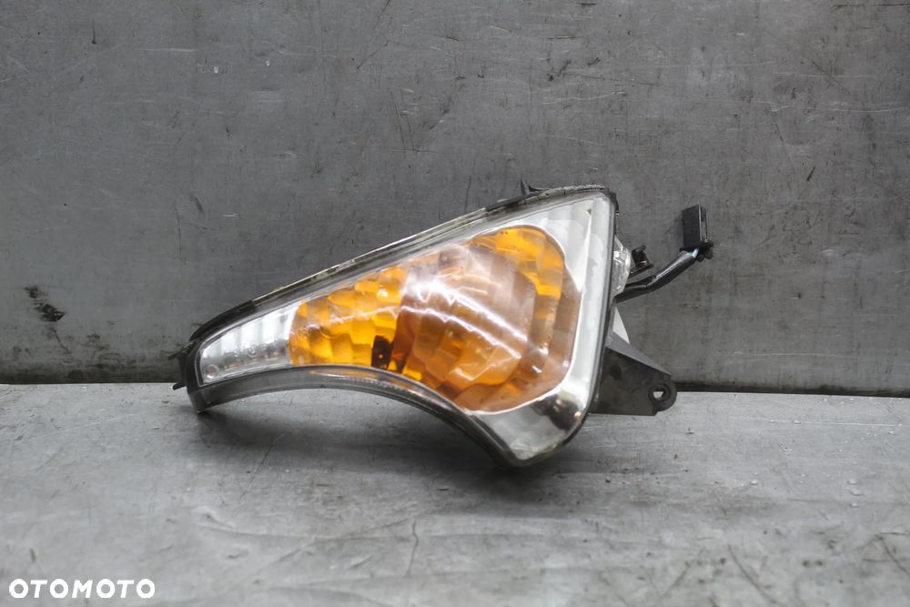 Honda Lead 110 kierunkowskaz kierunek lewy przód - 1