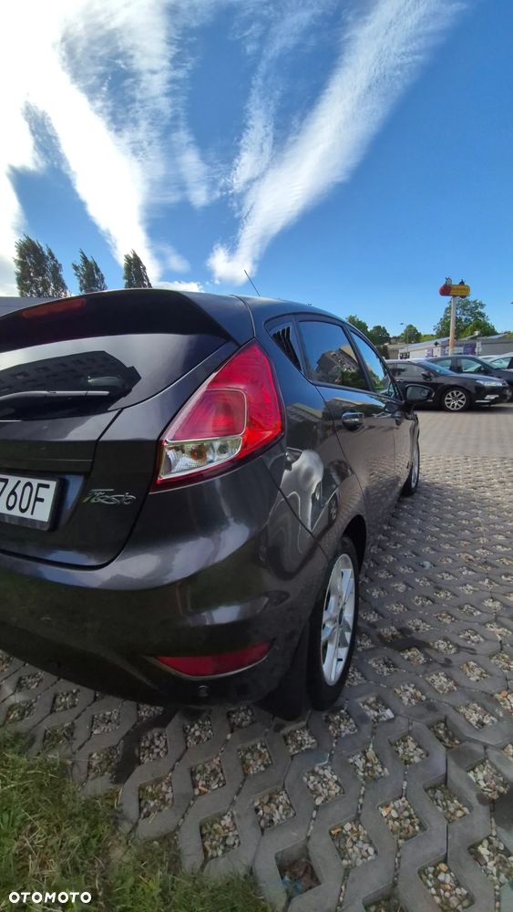 Ford Fiesta 1.5 TDCi Titanium - 9