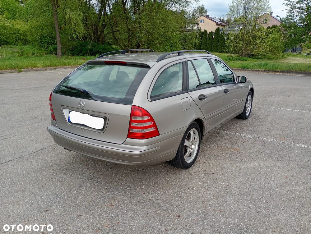 Mercedes-Benz Klasa C 220 T CDI Elegance - 10