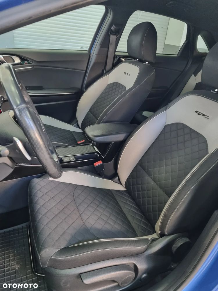 Kia Ceed 1.4 T-GDI GT-Line DCT - 10