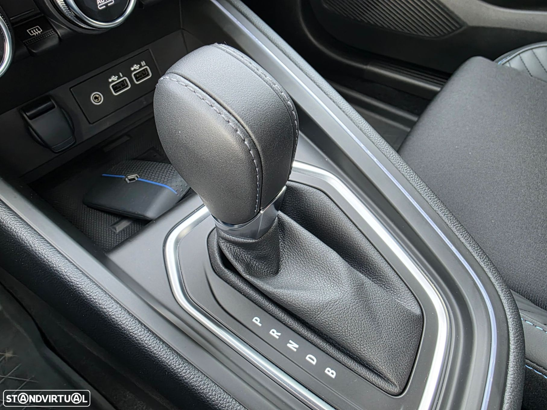 Renault Clio 1.6 E-Tech Full Hybrid Esprit Alpine - 17