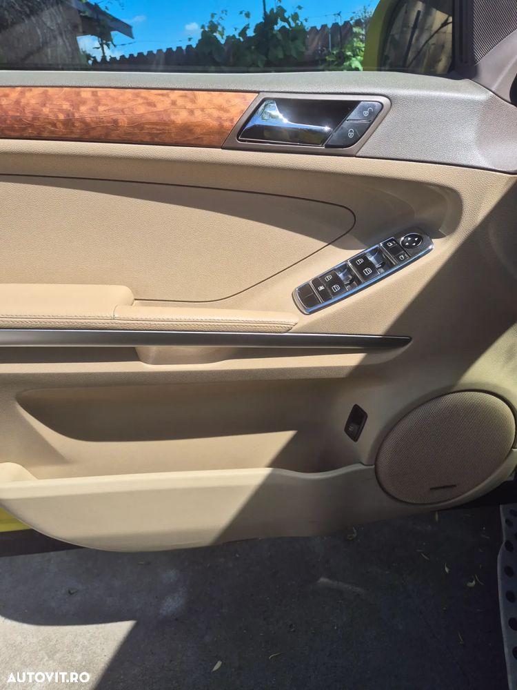 Mercedes-Benz ML - 10