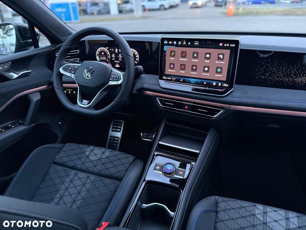 Volkswagen Tiguan - 13
