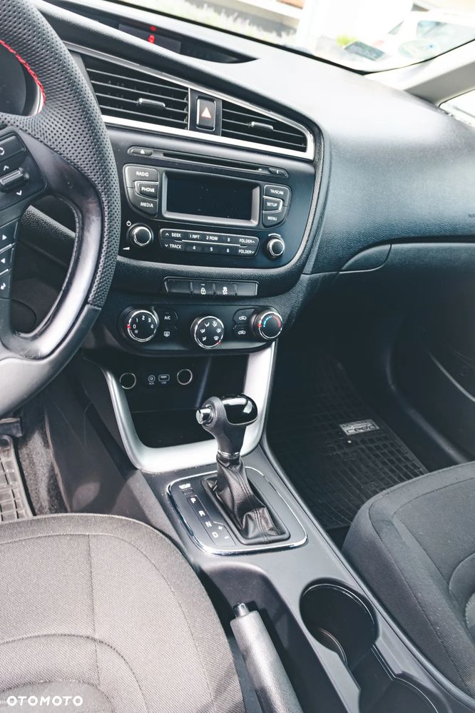 Kia Ceed 1.6 GDI M DCT - 7
