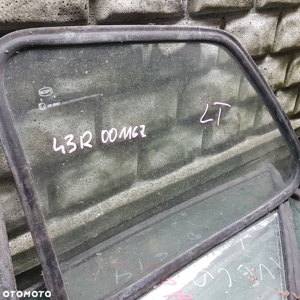 szyba karoseryjna uszczelka szyby fiat 126p maluch 126 p Posiadam prawie wszystkie części do tego modelu - 16