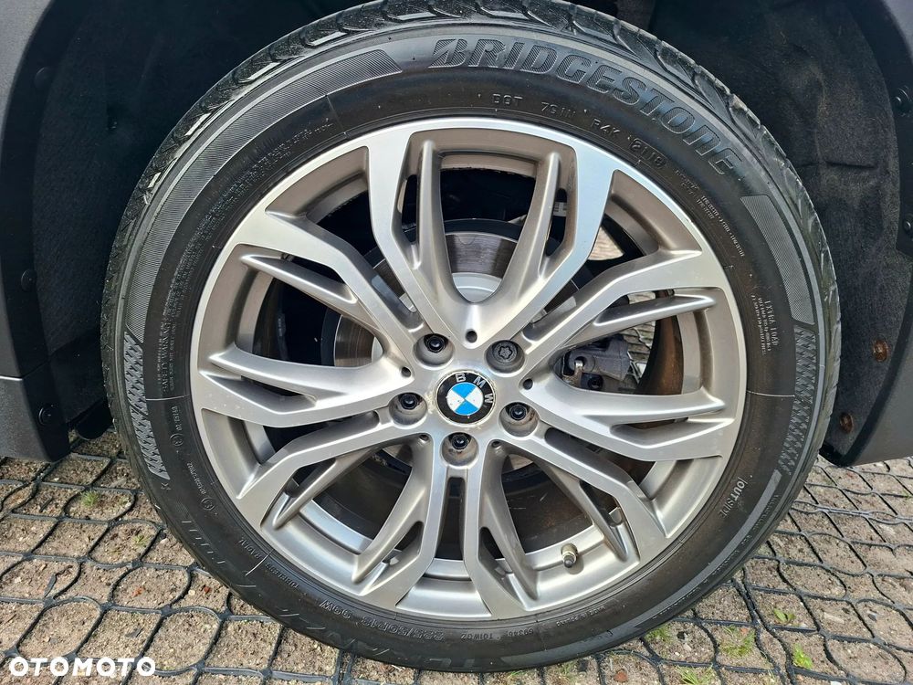 BMW X1 sDrive18i Sport Line - 9