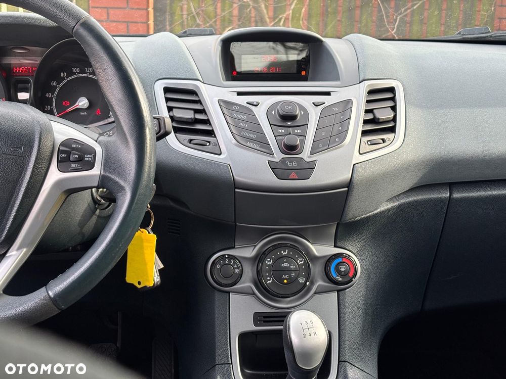 Ford Fiesta 1.25 Gold X EU5 - 34