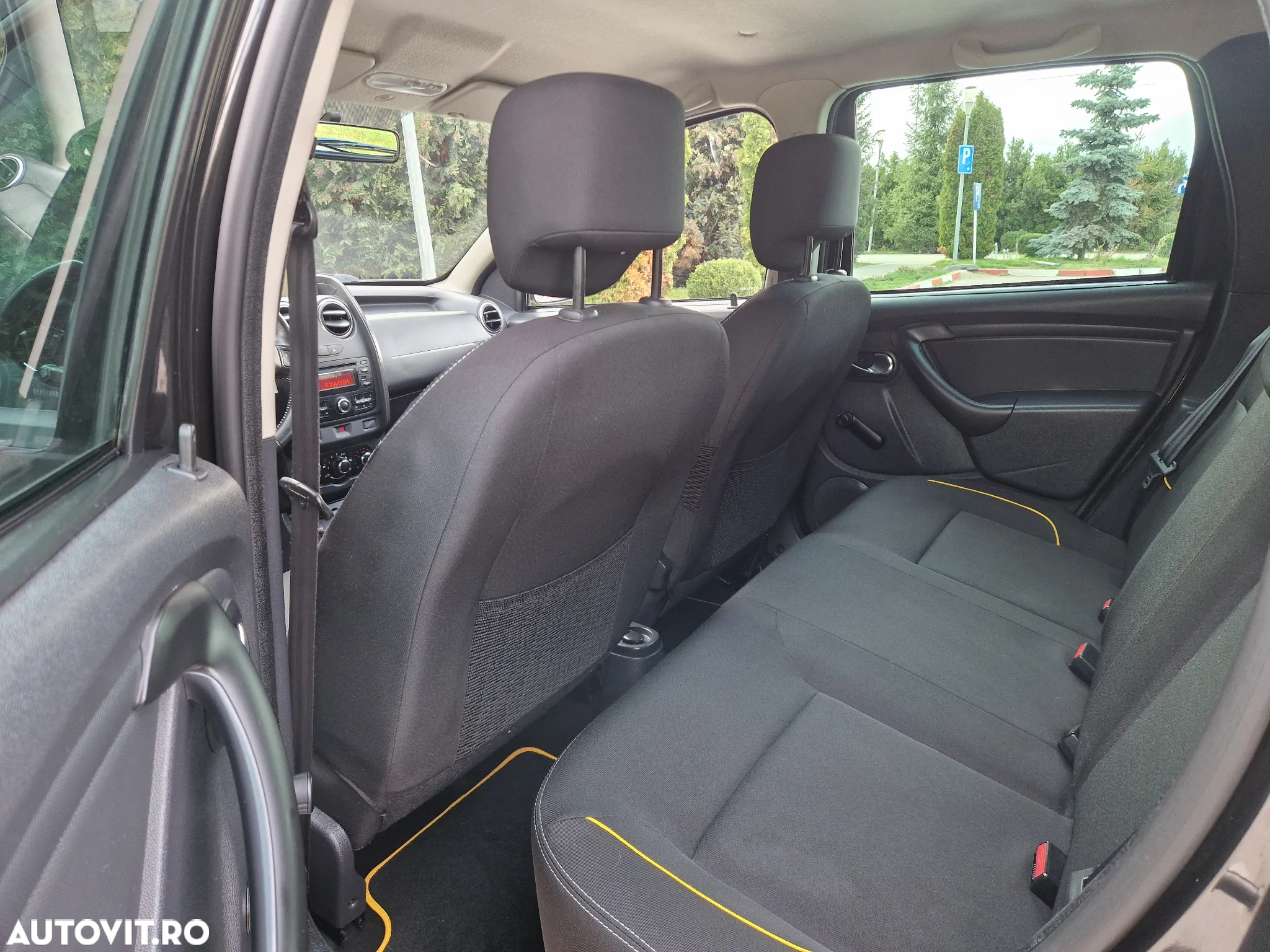 Dacia Duster 1.5 dCi 4x2 Laureate - 8