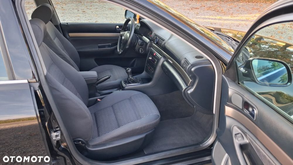 Audi A4 Avant - 8