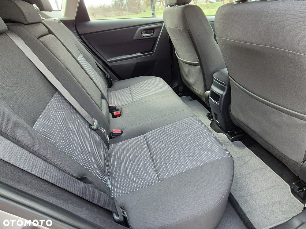 Toyota Auris - 6