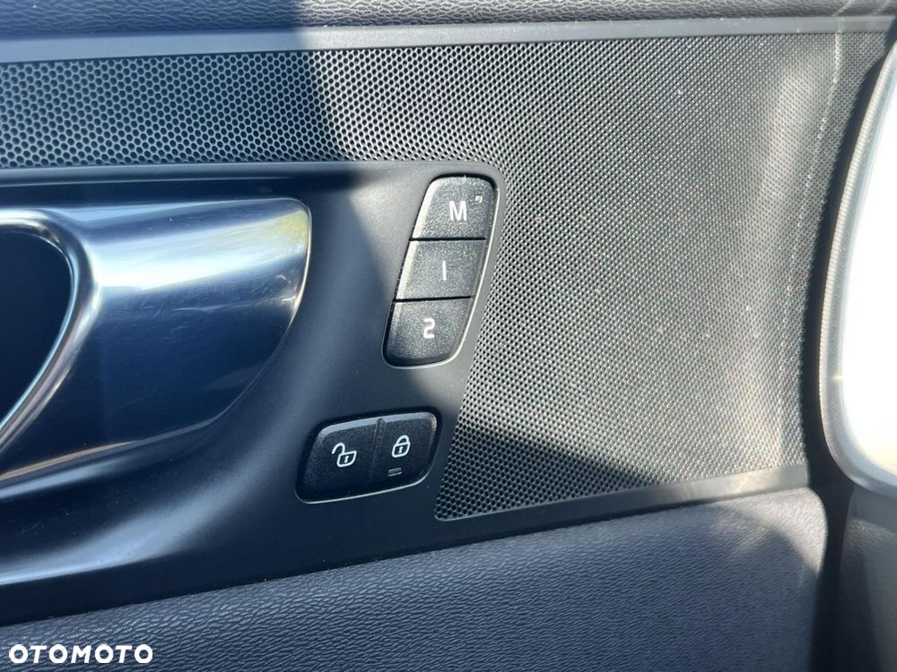 Volvo XC 60 - 19