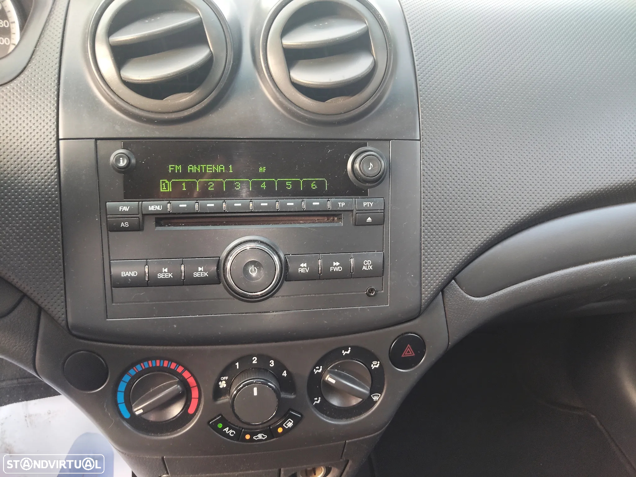Chevrolet Aveo 1.2 LS - 11