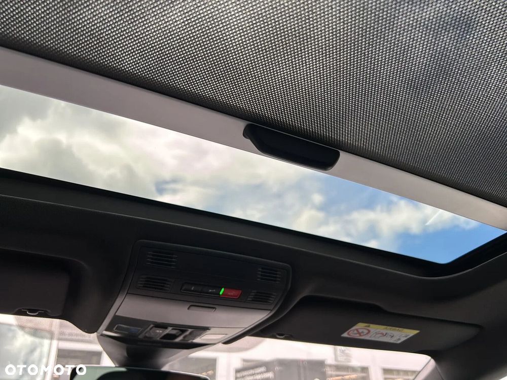 Volkswagen Arteon 2.0 TSI 4Motion R DSG - 28