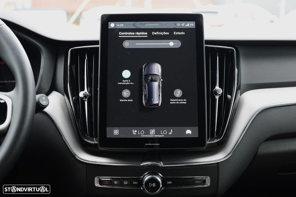 Volvo XC 60 2.0 T6 PHEV Core AWD - 23