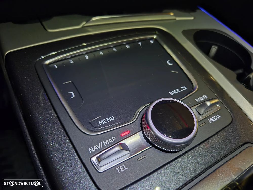 Audi Q7 3.0 TDi quattro S-line Tiptronic 7L - 14