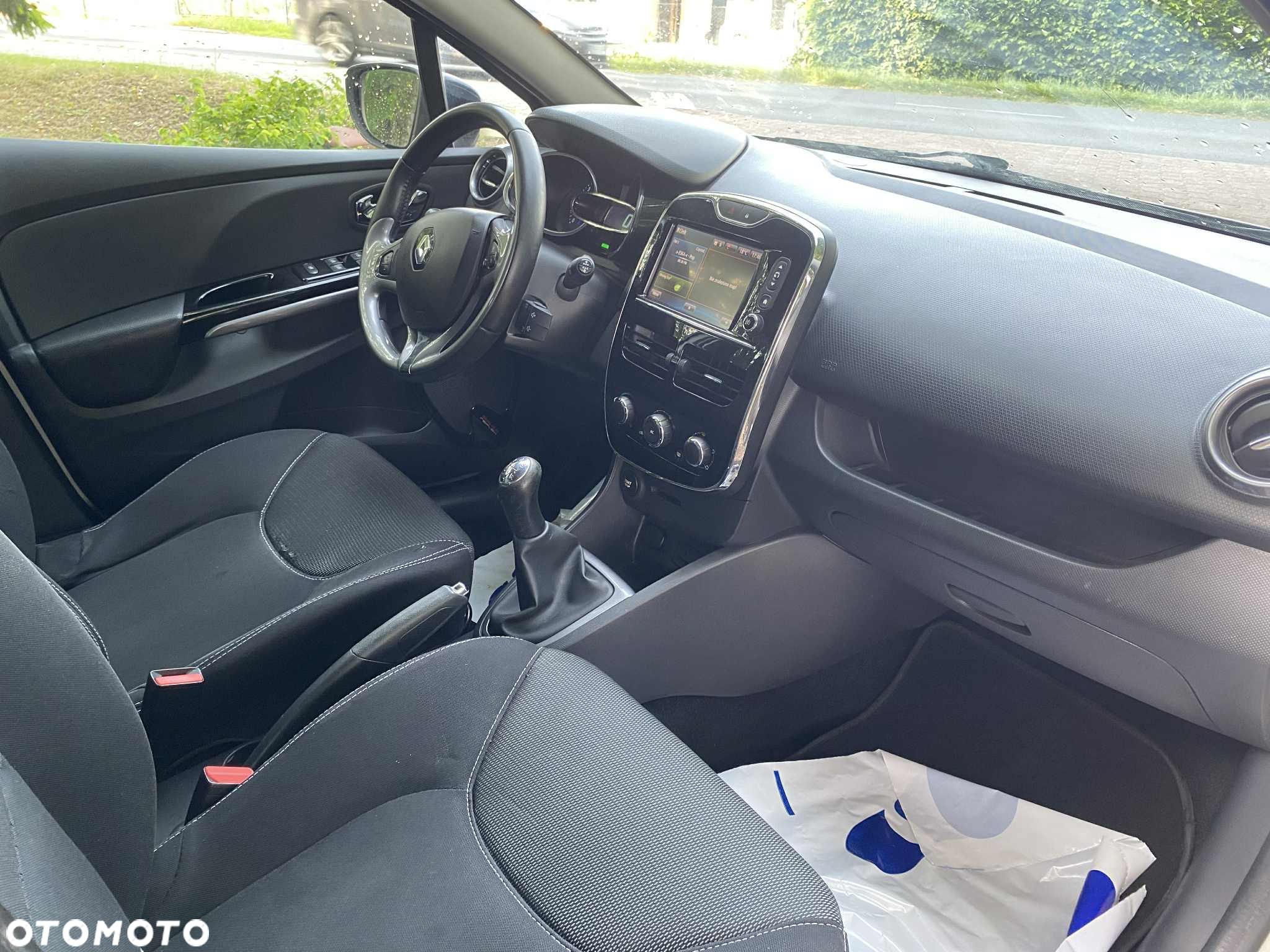 Renault Clio - 12