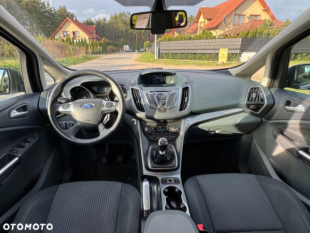 Ford Grand C-MAX - 16