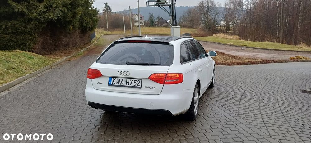 Audi A4 Avant 2.0 TDI - 9