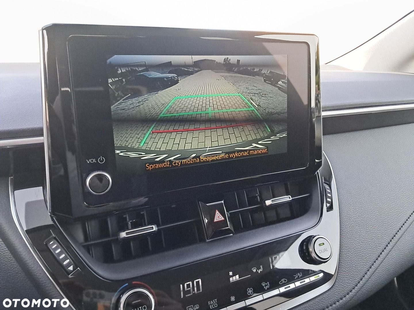 Toyota Corolla - 18