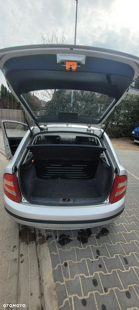 Skoda Fabia 1.4 16V Style Edition - 22