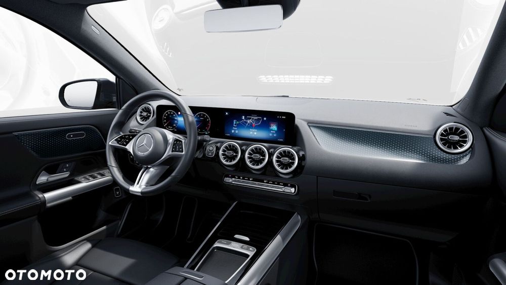 Mercedes-Benz GLA - 10