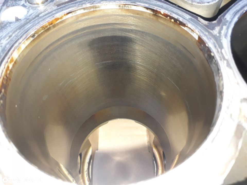 BMW E90 320i 2.0 N43B20A BLOK SILNIKA PODSTAWA - 12