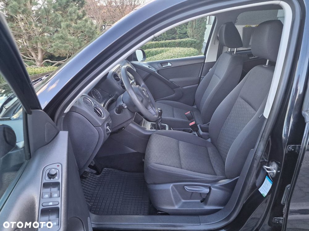 Volkswagen Tiguan 2.0 TDI DPF BlueMotion Technology Trend & Fun - 19