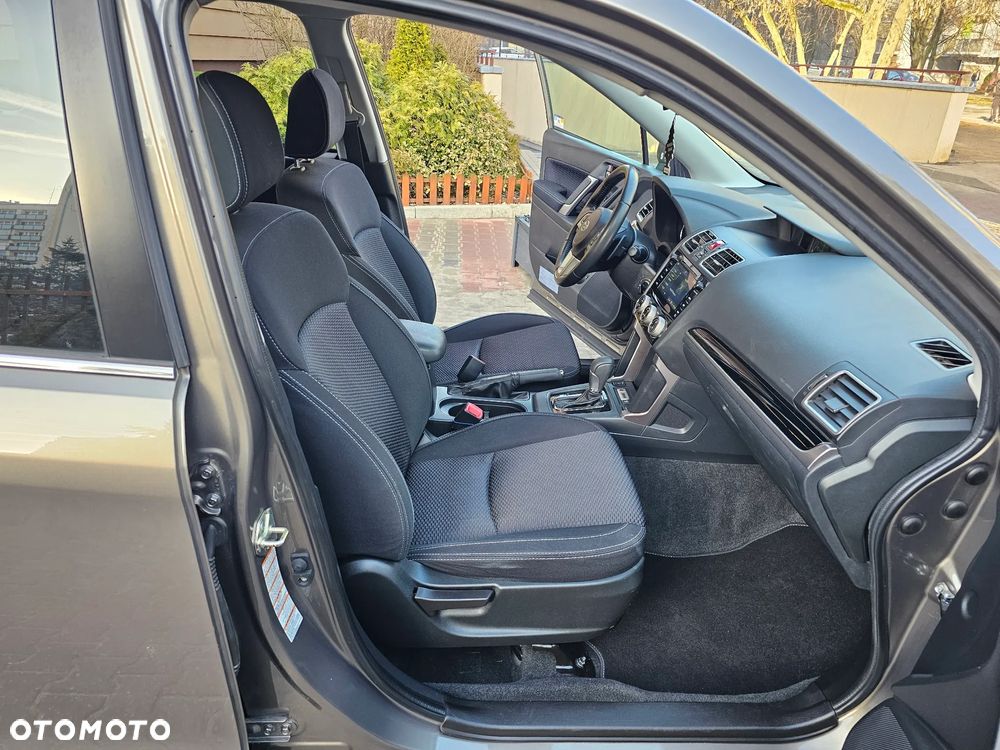 Subaru Forester 2.0 i Exclusive Lineartronic - 11