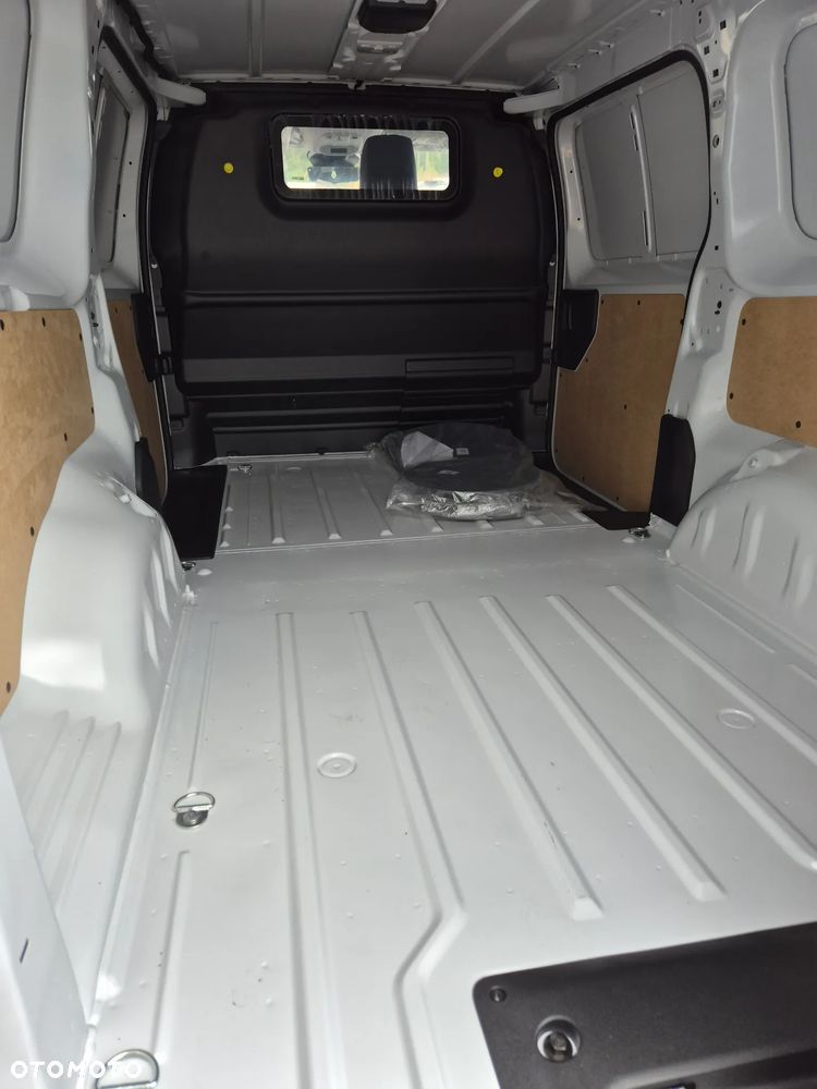 Opel Vivaro Furgon XL LONG 2.2 150KM Automat !! OD RĘKI !! Mega Rabat !! - 22