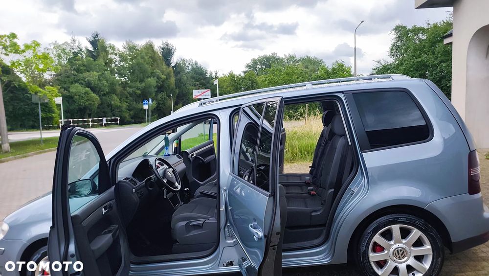 Volkswagen Touran 2.0 TDI R-Line Edition - 14